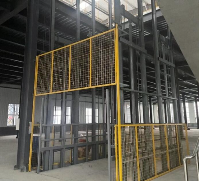 西林请详细介绍一下货梯安装在室外的维护方法